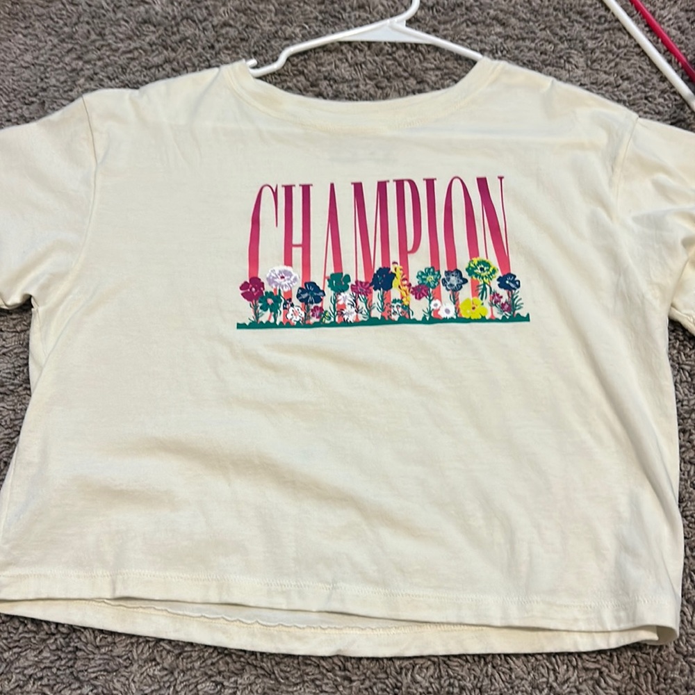Women’s champion boxy tee.